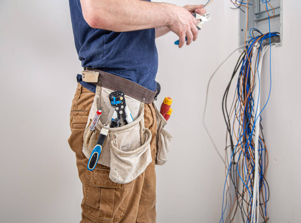 HK Electricians|Services